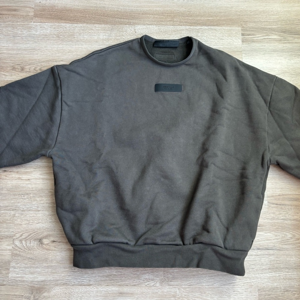 Essentials Fear of God Dark Gray Crewneck Sweatshirt size small men’s
